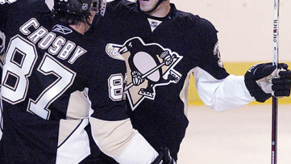 In the first game at Mellon Arena since the playoffs, the Penguins fall to Detroit, 5-2, in a preseason game last night. The Penguins' Mark Eaton got the Penguins on the board early.