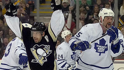 Winger Mark Recchi has gone eight games without scoring a goal since scoring in the season opener 22 days ago. He finished last season with 24 goals after going scoreless through the first eight games. Here he celebrates a goal against Toronto in January.