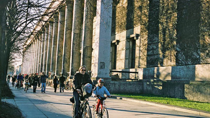 In 1932, Hitler erected the Haus der Kunst on Prinzregentenstrasse to display the traditional, German art of which he approved and occasionally to exhibit the "degenerate" art that he despised. Now the building houses a range of cutting-edge exhibits and performances.