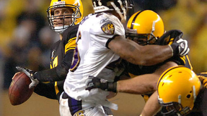 Quarterback Ben Roethlisberger looks to pass in the second quarter.(vs. Ravens 11/05/07)