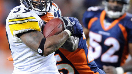 Willie Parker picks up a first down.