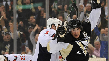 Sidney Crosby looks up the ice for a pass against the Rangers.